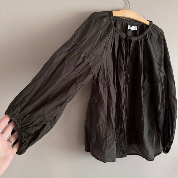 Velvet by Graham & Spencer Olive Green Long Sleeve Peasant Boho Top Size Medium - Picture 2 of 6